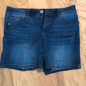 Wit & Wisdom Ab-Solution Denin Shorts | Size 14